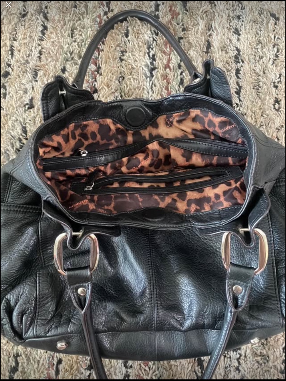 b. makowsky Black Leather Shoulder Tote. With Leopard print inside - Picture 4 of 4